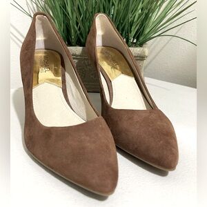 Michael Kors suede pumps
